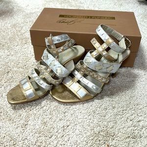 Like new Donald J Pliner metallic sandals
